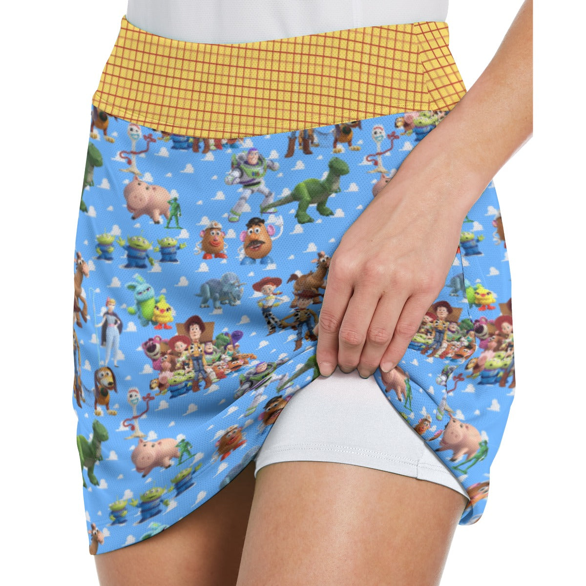 Toy Box Friends Women's Middle-Waisted Skorts